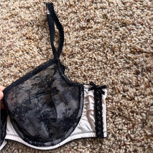 Sold - Picture 4 of 7